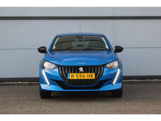 Peugeot 208 1.2 Allure Pack 100 PK AUT. | Trekhaak | Camera | CarPlay | Climate & Cruise C. | LED | 16" LMV |... ActivLease financial lease