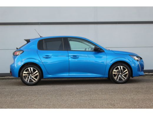 Peugeot 208 1.2 Allure Pack 100 PK AUT. | Trekhaak | Camera | CarPlay | Climate & Cruise C. | LED | 16" LMV |... ActivLease financial lease