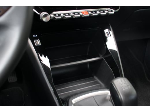 Peugeot 208 1.2 PureTech 75 Active NAVI | CLIMATE CONTROL | PARK SENS | CRUISE CONTROL | CARPLAY / ANDROID AUTO ActivLease financial lease