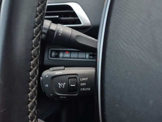 Peugeot 3008 1.2 PureTech Allure Camera | Full LED | Parkeersensoren | Full map navigatie | Carplay/android au... ActivLease financial lease