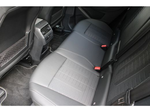 Peugeot 3008 1.6 plug-in Hybrid 195 GT | Automaat | Navigatie | Camera voor + achter | Stoelverwarming | Elekt... ActivLease financial lease