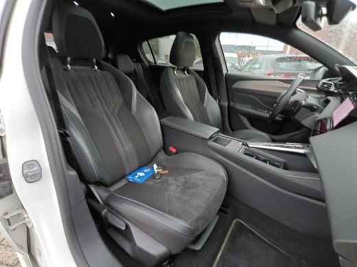 Peugeot 308 1.2 PureTech 130pk EAT8 GT | Automaat | Panorama/schuifdak | Focal | Navigatie | Camera voor + ac... ActivLease financial lease
