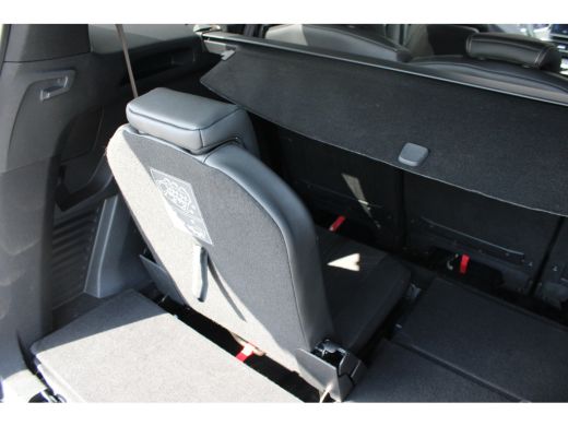 Peugeot 5008 1.2 PureTech EAT8 GT | Automaat | Navigatie | Camera | Panorama/schuifdak | Focal | Elektrische a... ActivLease financial lease