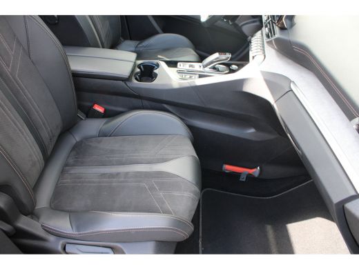 Peugeot 5008 1.2 PureTech EAT8 GT | Automaat | Navigatie | Camera | Panorama/schuifdak | Focal | Elektrische a... ActivLease financial lease
