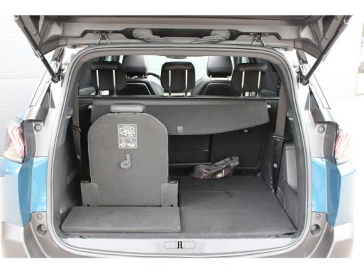 Peugeot 5008 1.2 PureTech GT | Navigatie | Camera | Panorama/schuifdak | Alcantara | All season | Apple carplay | ActivLease financial lease