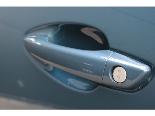 Peugeot 5008 1.2 PureTech GT | Navigatie | Camera | Panorama/schuifdak | Alcantara | All season | Apple carplay | ActivLease financial lease