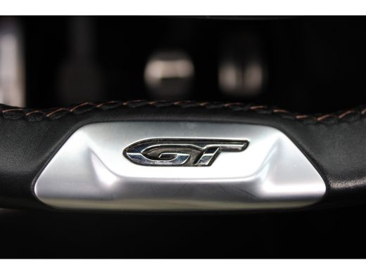 Peugeot 5008 1.2 PureTech GT | Navigatie | Camera | Panorama/schuifdak | Alcantara | All season | Apple carplay | ActivLease financial lease