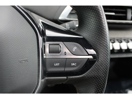 Peugeot 5008 1.2 PureTech GT | Navigatie | Camera | Panorama/schuifdak | Alcantara | All season | Apple carplay | ActivLease financial lease