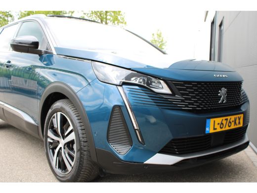 Peugeot 5008 1.2 PureTech GT | Navigatie | Camera | Panorama/schuifdak | Alcantara | All season | Apple carplay | ActivLease financial lease