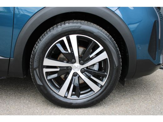 Peugeot 5008 1.2 PureTech GT | Navigatie | Camera | Panorama/schuifdak | Alcantara | All season | Apple carplay | ActivLease financial lease