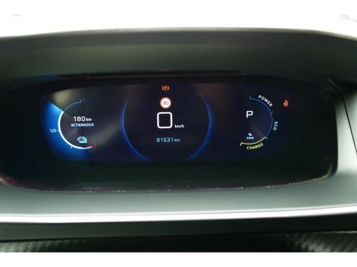 Peugeot e-2008 136PK 50KWH ALLURE PACK AUTOMAAT / CAMERA / STOELVERWARMING / SOH 89,31% / KEYLESS / CARPLAY / 17... ActivLease financial lease