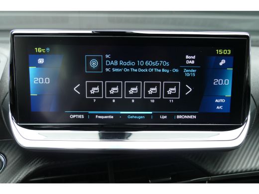 Peugeot e-2008 136PK 50KWH ALLURE PACK AUTOMAAT / CAMERA / STOELVERWARMING / SOH 89,31% / KEYLESS / CARPLAY / 17... ActivLease financial lease