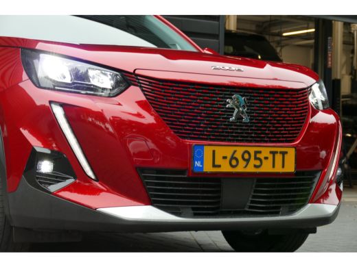 Peugeot e-2008 136PK 50KWH ALLURE PACK AUTOMAAT / CAMERA / STOELVERWARMING / SOH 89,31% / KEYLESS / CARPLAY / 17... ActivLease financial lease