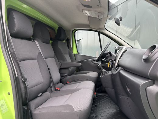 Renault Trafic 1.6 dCi / L2H1 / 1e EIG. / LED / BOTT INRICHTING / IMPERIAAL / TREKHAAK / NAVI / AIRCO / CRUISE ActivLease financial lease