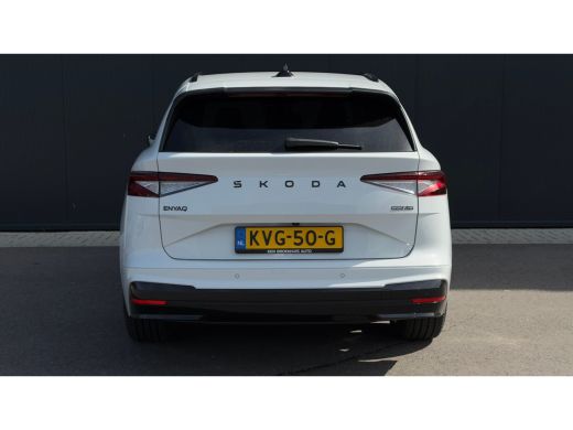 Skoda Enyaq iV Sportline Tour Edition | Chrome interieur accenten | Driving mode select | Parkeersensoren voor e... ActivLease financial lease