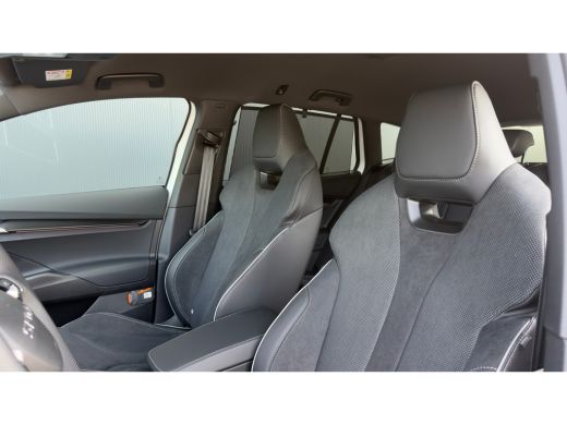 Skoda Enyaq iV Sportline Tour Edition | Chrome interieur accenten | Driving mode select | Parkeersensoren voor e... ActivLease financial lease