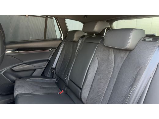 Skoda Enyaq iV Sportline Tour Edition | Chrome interieur accenten | Driving mode select | Parkeersensoren voor e... ActivLease financial lease