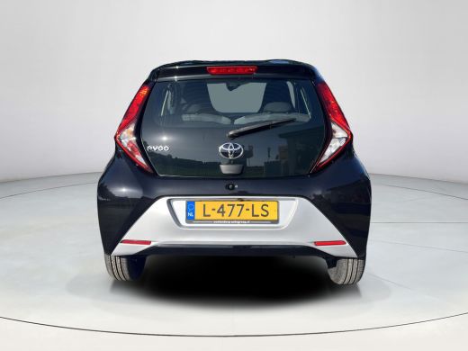 Toyota Aygo 1.0 VVT-i x-play | 5 deurs | Carplay | Airconditioning | Parkeercamera | ActivLease financial lease