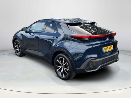 Toyota C-HR 1.8 Hybrid 140 First Edition | 360 graden camera | Elektrische achterklep | Navigatiesysteem ActivLease financial lease