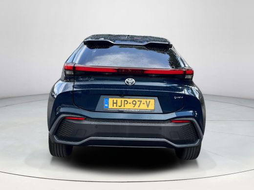 Toyota C-HR 1.8 Hybrid 140 First Edition | 360 graden camera | Elektrische achterklep | Navigatiesysteem ActivLease financial lease