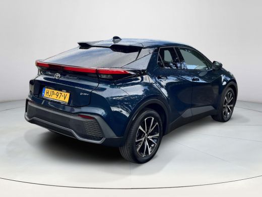 Toyota C-HR 1.8 Hybrid 140 First Edition | 360 graden camera | Elektrische achterklep | Navigatiesysteem ActivLease financial lease