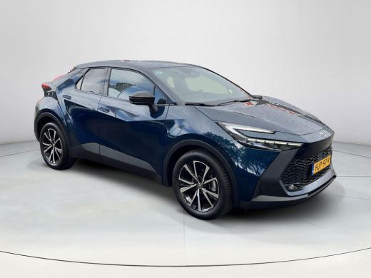 Toyota C-HR 1.8 Hybrid 140 First Edition | 360 graden camera | Elektrische achterklep | Navigatiesysteem ActivLease financial lease