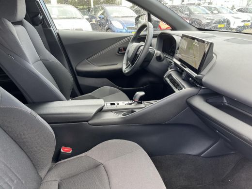 Toyota C-HR 1.8 Hybrid 140 First Edition | 360 graden camera | Elektrische achterklep | Navigatiesysteem ActivLease financial lease