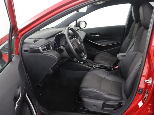 Toyota Corolla Touring Sports | Half Leder | Camera | Stoelverwarming | Carplay | Climate control | Bluetooth | DAB | Adaptive ... ActivLease financial lease