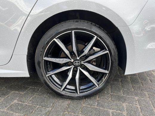 Toyota Corolla Touring Sports Hybrid 140 GR Sport | Trekhaak | Stoelverwarming | Keyless entry ActivLease financial lease