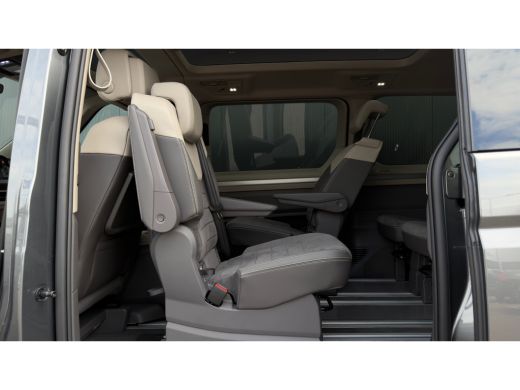 Volkswagen Multivan Bulli eHybrid lang 4MOTION | Vis-A-Vis | Trekhaak | 4 Seizoenen Banden | Art Velours | IQ-Light |... ActivLease financial lease