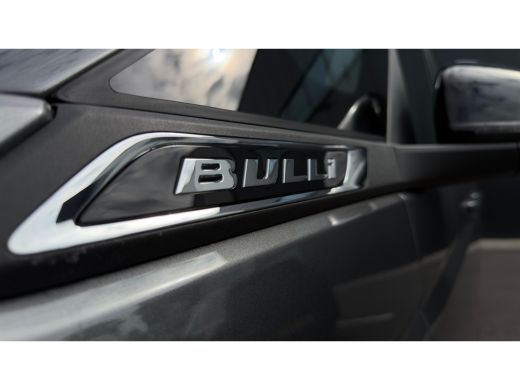 Volkswagen Multivan Bulli eHybrid lang 4MOTION | Vis-A-Vis | Trekhaak | 4 Seizoenen Banden | Art Velours | IQ-Light |... ActivLease financial lease