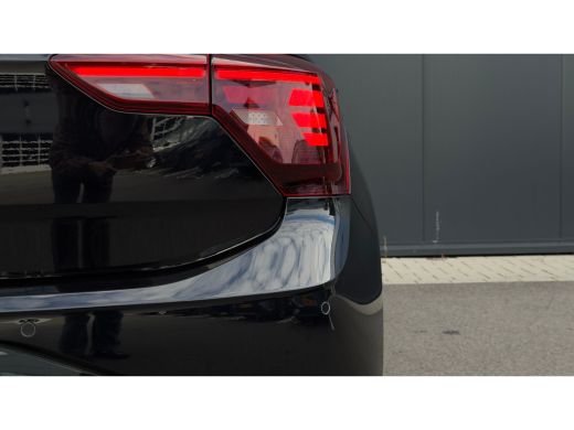 Volkswagen Polo 1.0TSI 95pk Life Edition | Camera | Apple Carplay | Navi | Parkeersensoren voor en achter (Park D... ActivLease financial lease