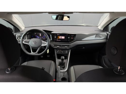 Volkswagen Polo 1.0TSI 95pk Life Edition | Camera | Apple Carplay | Navi | Parkeersensoren voor en achter (Park D... ActivLease financial lease