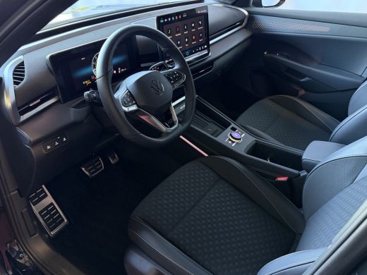 Volkswagen T-Roc 1.5 150PK eTSI R-LINE 06/2026 EDITION IQ LED/GRIL LOGO STOEL/STUUR.VERW ELEK.KLEP 2026 ActivLease financial lease