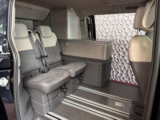 Volkswagen Transporter Ocean eHybrid 245pk Trekhaak 19''lmv hydraulisch hefdak Stoel/stuur verw. phev plug in hybrid ActivLease financial lease
