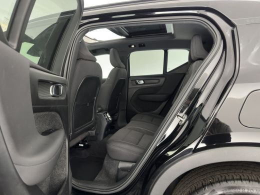 Volvo  XC40 Recharge Pure Black Edition [3-Fase-11kW] {SoH-94%} (INCL-BTW) Aut. *HEATPUMP | PANO | MEMORY-PAC... ActivLease financial lease