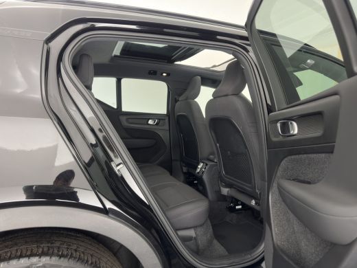 Volvo  XC40 Recharge Pure Black Edition [3-Fase-11kW] {SoH-94%} (INCL-BTW) Aut. *HEATPUMP | PANO | MEMORY-PAC... ActivLease financial lease