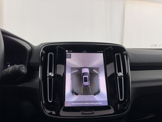 Volvo  XC40 Recharge Pure Black Edition [3-Fase-11kW] {SoH-94%} (INCL-BTW) Aut. *HEATPUMP | PANO | MEMORY-PAC... ActivLease financial lease