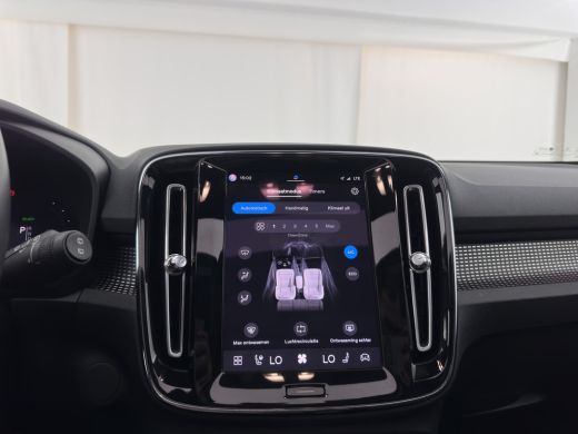 Volvo  XC40 Recharge Pure Black Edition [3-Fase-11kW] {SoH-94%} (INCL-BTW) Aut. *HEATPUMP | PANO | MEMORY-PAC... ActivLease financial lease
