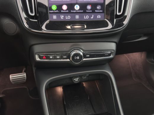 Volvo  XC40 Recharge Pure Black Edition [3-Fase-11kW] {SoH-94%} (INCL-BTW) Aut. *HEATPUMP | PANO | MEMORY-PAC... ActivLease financial lease