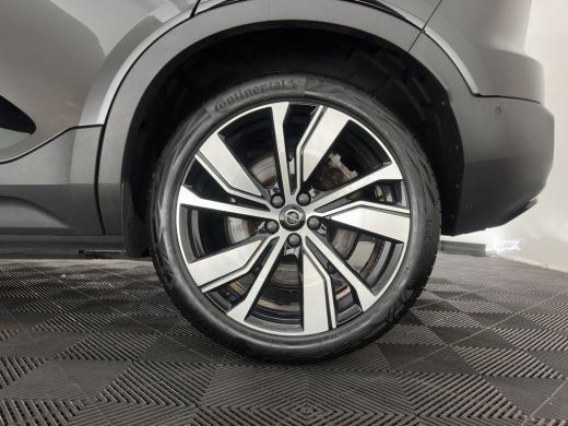 Volvo  XC40 Recharge Pure Black Edition [3-Fase-11kW] {SoH-94%} (INCL-BTW) Aut. *HEATPUMP | PANO | MEMORY-PAC... ActivLease financial lease