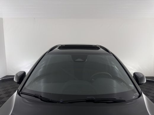 Volvo  XC40 Recharge Pure Black Edition [3-Fase-11kW] {SoH-94%} (INCL-BTW) Aut. *HEATPUMP | PANO | MEMORY-PAC... ActivLease financial lease