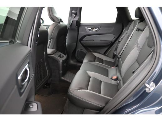 Volvo  XC60 T6 AWD Ultra Black Edition | Luchtvering | Trekhaak | Snel Beschikbaar | Harman/Kardon | ActivLease financial lease