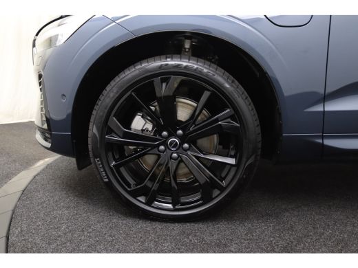 Volvo  XC60 T6 AWD Ultra Black Edition | Luchtvering | Trekhaak | Snel Beschikbaar | Harman/Kardon | ActivLease financial lease