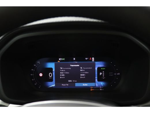 Volvo  XC60 T6 AWD Ultra Black Edition | Luchtvering | Trekhaak | Snel Beschikbaar | Harman/Kardon | ActivLease financial lease
