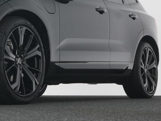 Volvo  XC60 T6 Recharge AWD Ultra Black Edition | Luchtvering | Head-Up | 360&deg; | Harman/Kardon | Panoramadak ... ActivLease financial lease