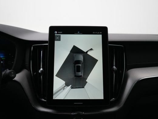Volvo  XC60 T6 Recharge AWD Ultra Black Edition | Luchtvering | Head-Up | 360&deg; | Harman/Kardon | Panoramadak ... ActivLease financial lease