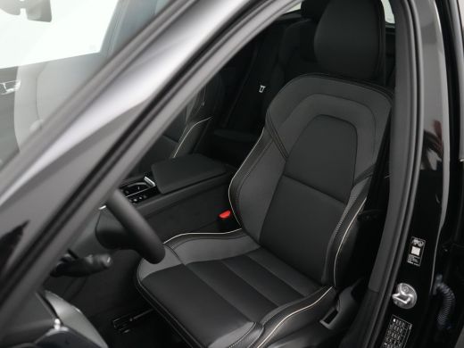 Volvo  XC60 T6 Recharge AWD Ultra Black Edition | Luchtvering | Head-Up | 360&deg; | Harman/Kardon | Panoramadak ... ActivLease financial lease