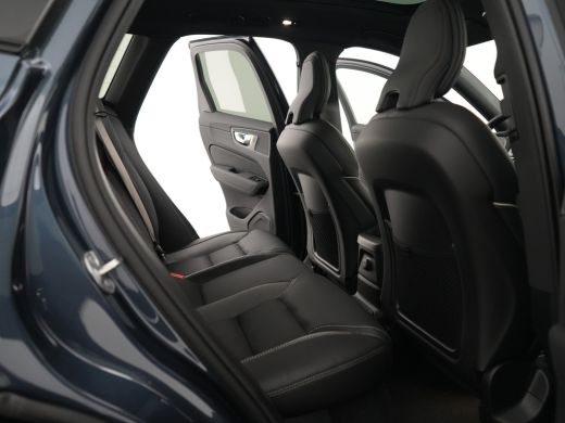 Volvo  XC60 T6 Recharge AWD Ultra Black Edition | Luchtvering | Head-Up | 360&deg; | Harman/Kardon | Panoramadak ... ActivLease financial lease