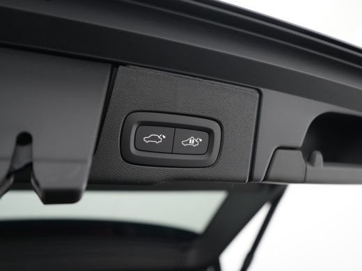 Volvo  XC60 T6 Recharge AWD Ultra Black Edition | Luchtvering | Head-Up | 360&deg; | Harman/Kardon | Panoramadak ... ActivLease financial lease